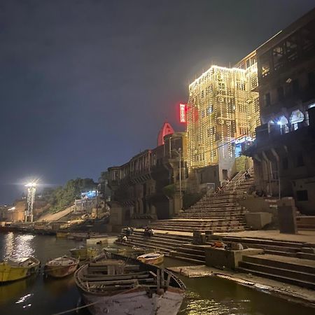 Hotel Sita Palace On Heritage Ghats Of Benaras Varanasi Exterior photo