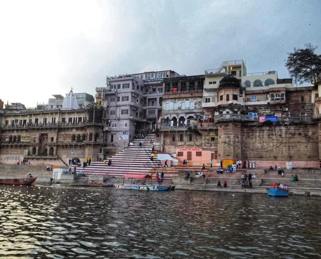 Hotel Sita Palace On Heritage Ghats Of Benaras Varanasi Exterior photo