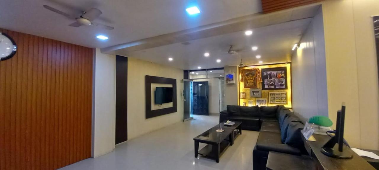 Hotel Sita Palace On Heritage Ghats Of Benaras Varanasi Exterior photo