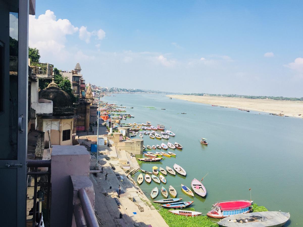 Hotel Sita Palace On Heritage Ghats Of Benaras Varanasi Exterior photo
